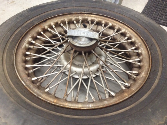 Later MGB Wheel Clamp